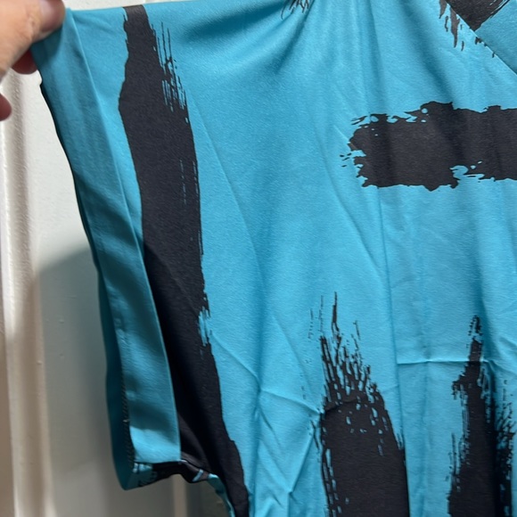 Dress - Picture 2 of 5